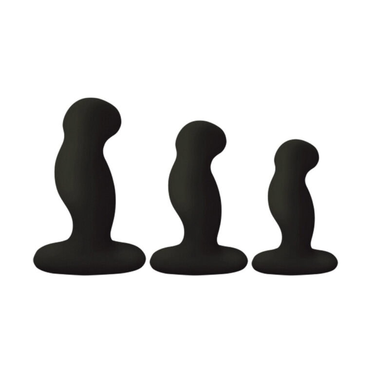 Dildo set with three different sizes for versatile pleasure and intimacy enhancement.