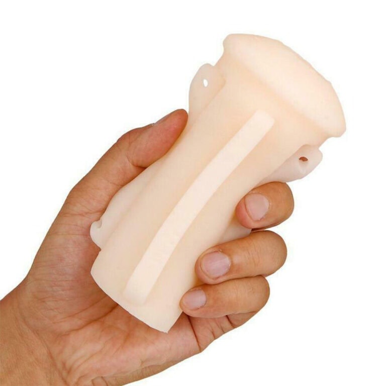 RENDS Vorze A10 Cyclone Narrow Insert Vibrating and Stroking Flesh Pink detail