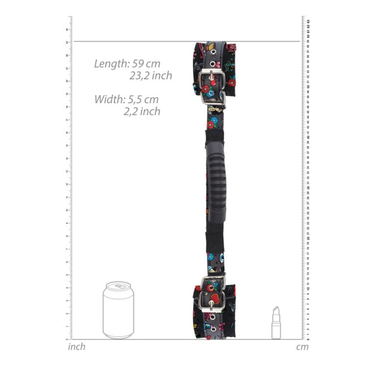 Dog collar with floral design, adjustable strap, and metal buckle for pet safety, comfort, and style. Perfect for everyday wear and outdoor walks.