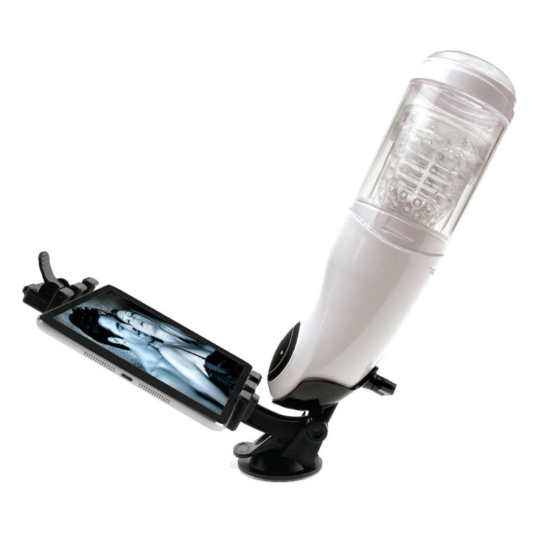 Pipedream Extreme Mega Bator Pussy Vibrating Masturbator Vibrating and Stroking White Skin Safe Rubber detail
