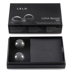 Lelo Luna Beads Noir - Stylish storage pouch included